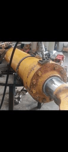 Hydraulic cylinder being serviced in our workshop